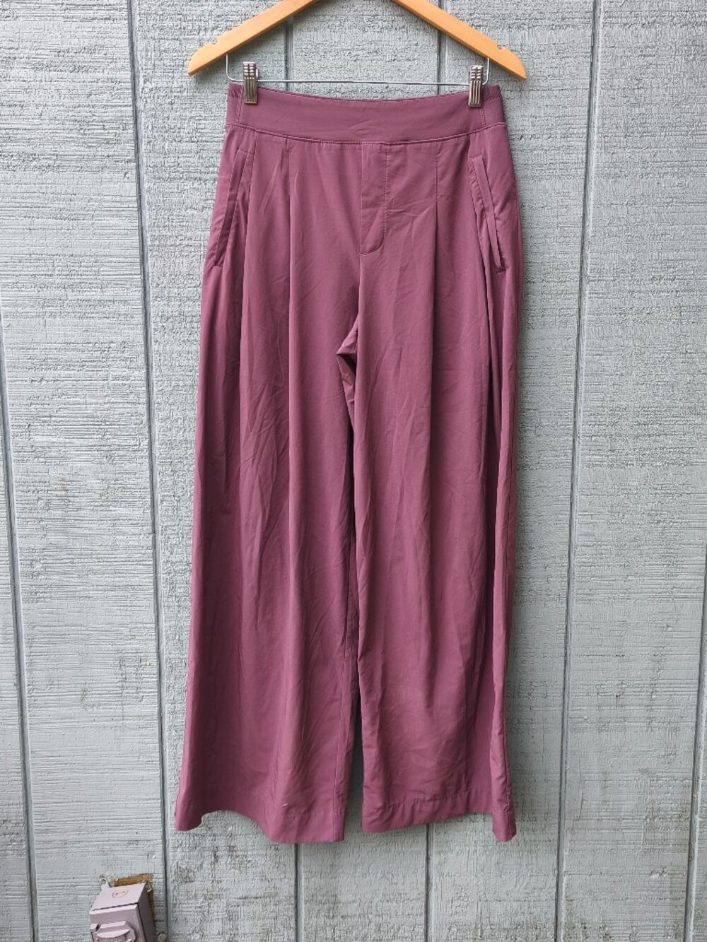Athleta Brooklyn Heights High Waisted Wide Leg Pleated Pants Sz 6 Mauve Blush